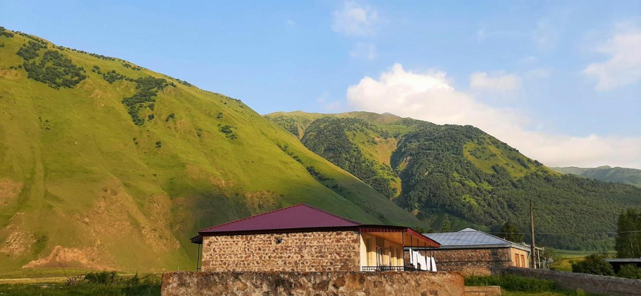 Hotel Garbani Stepantsminda Exterior photo
