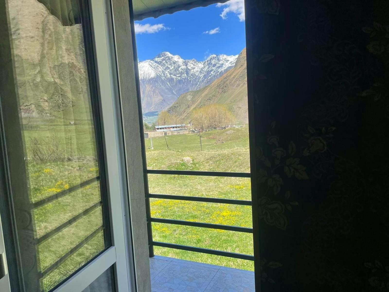 Hotel Garbani Stepantsminda Room photo